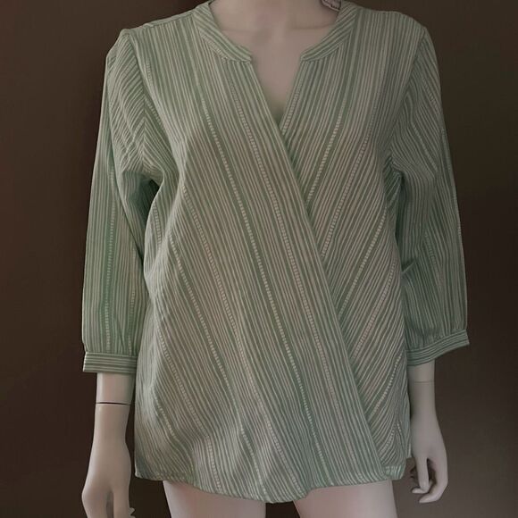 Christopher & Banks V neck 3/4 length sleeve mint green stripped blouse Large - Picture 1 of 7